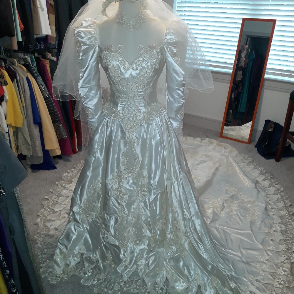 Classic Wedding Gown by Bony Fashion